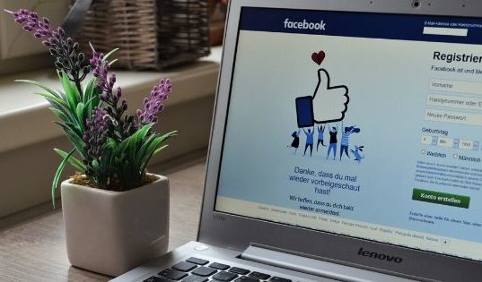 How To Use Facebook Group Marketing To Grow Your B2B Startup Company