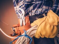 Signs You Should Call an Electrical Contractor